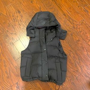 Lululemon Wunder Puff Cropped Vest - LIKE NEW (Size 2).